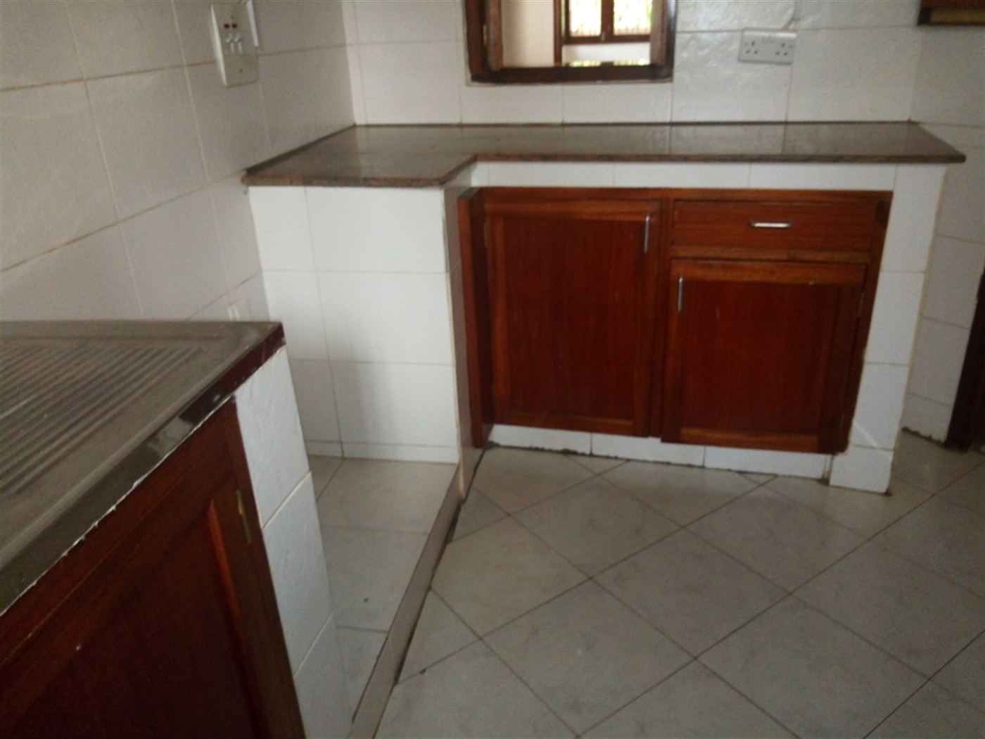 Bungalow for rent in Muyenga Kampala