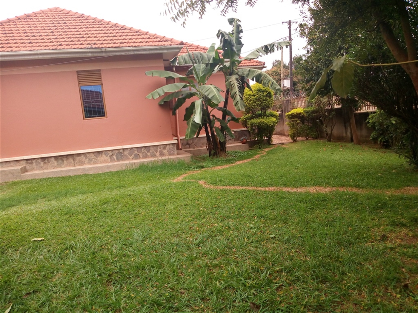 Bungalow for rent in Bukasa Kampala