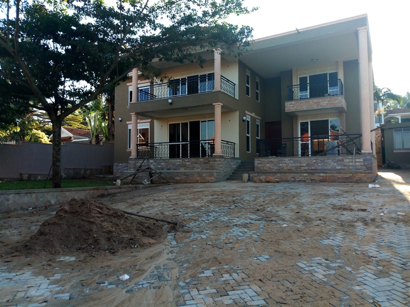 Mansion for sale in Munyonyo Kampala