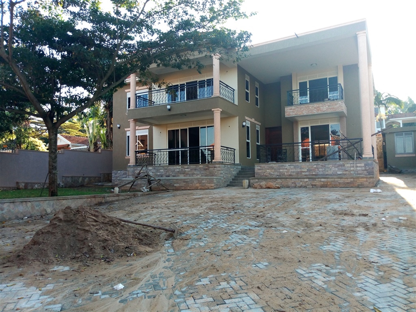 Mansion for sale in Munyonyo Kampala