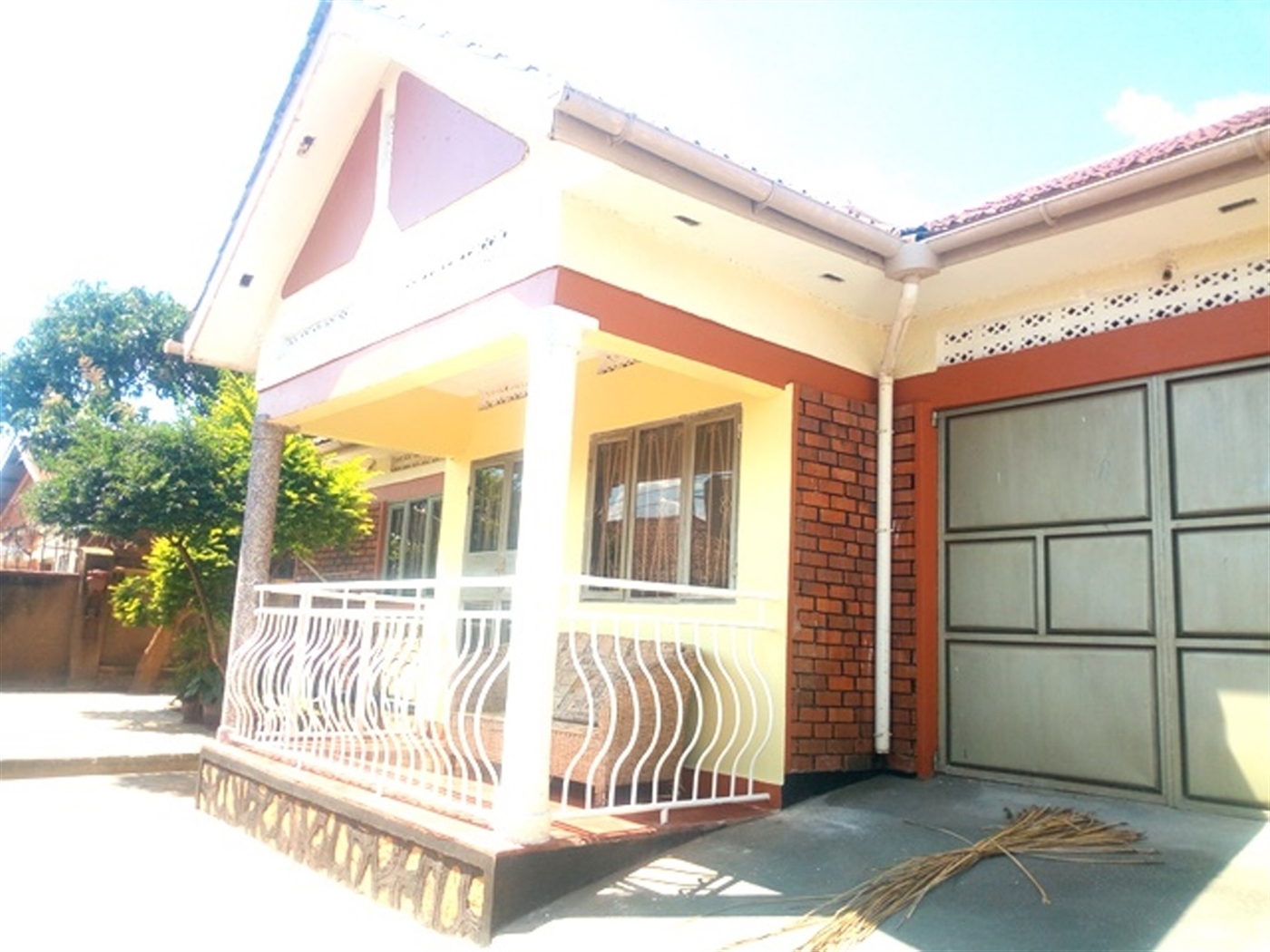 Bungalow for sale in Kiwaatule Kampala