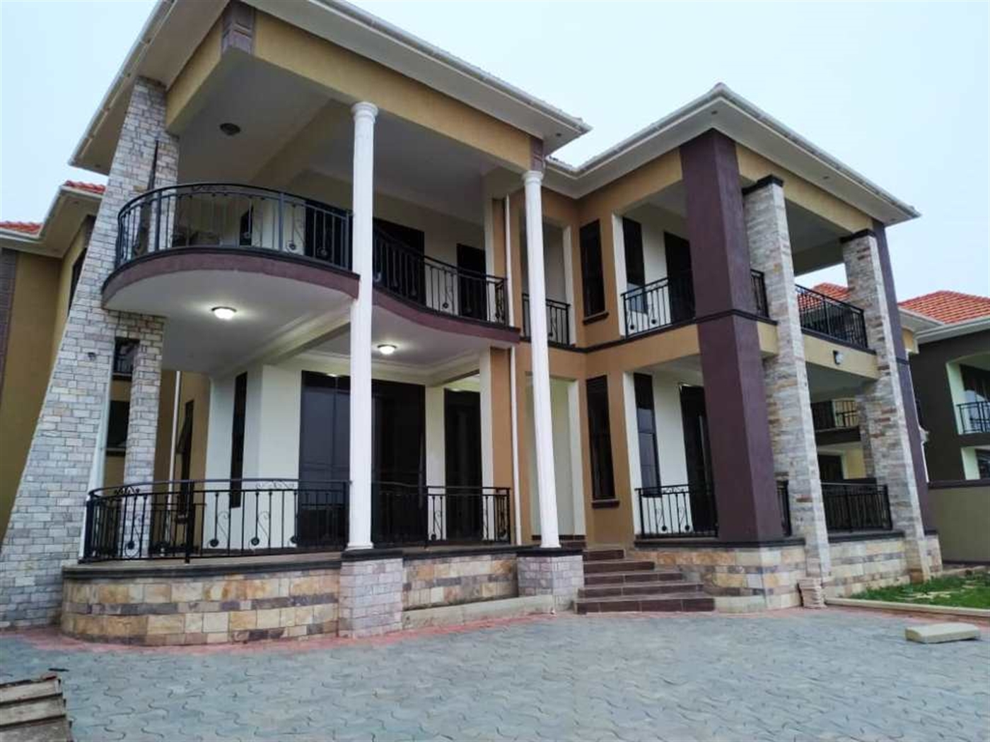 Mansion for sale in Kiira Kampala