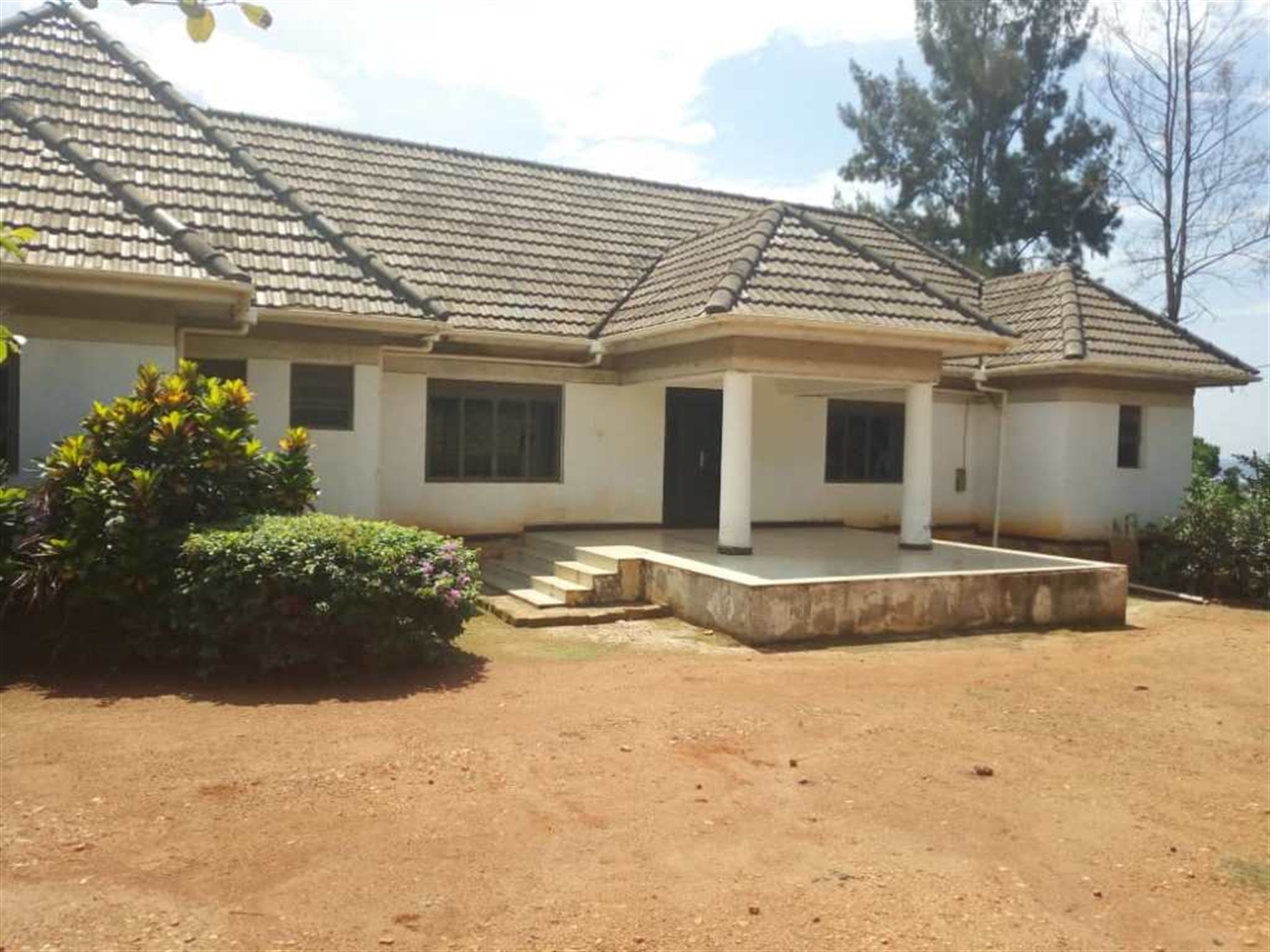 Bungalow for sale in Bwebajja Wakiso