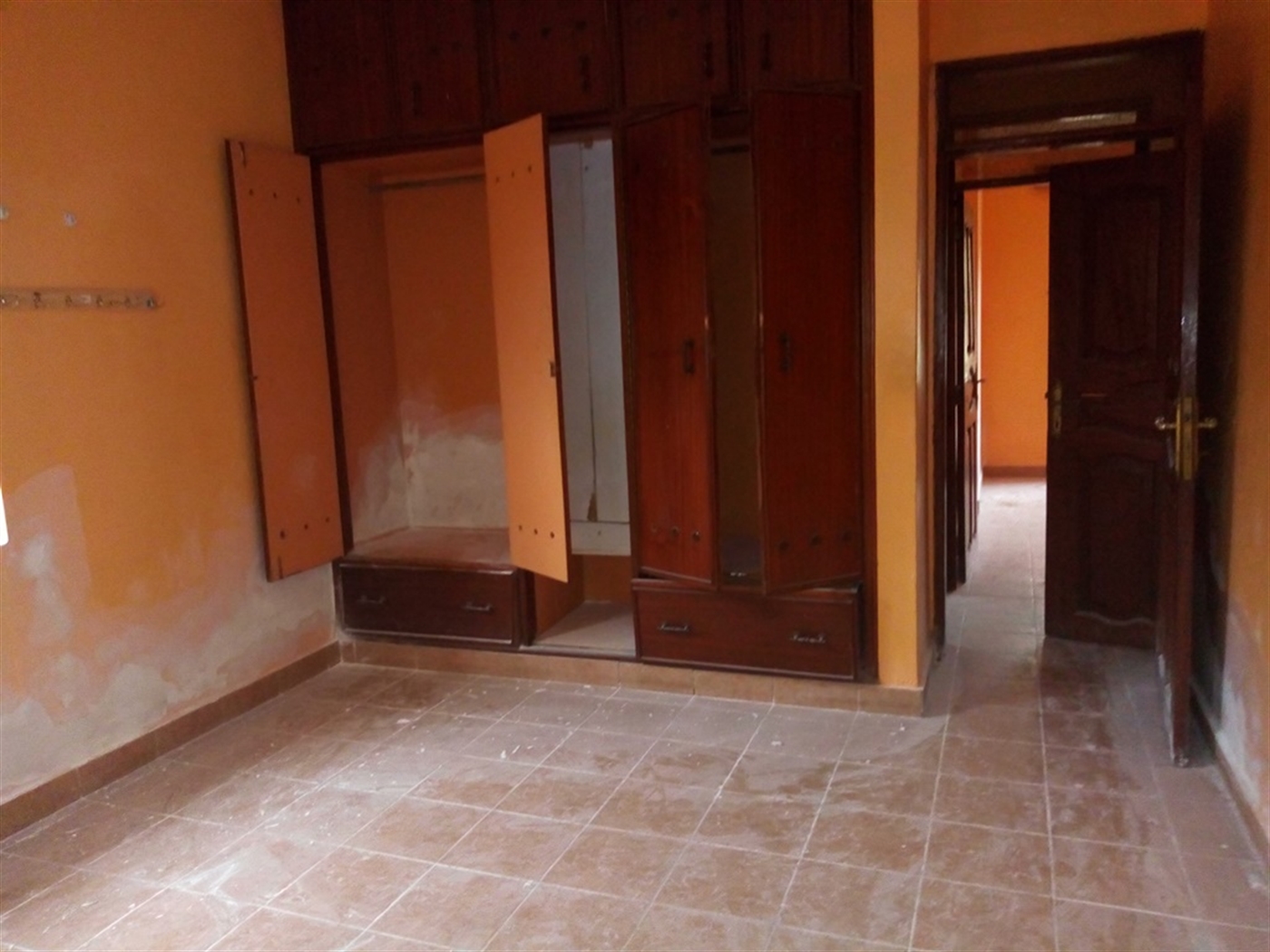 Bungalow for rent in Muyenga Kampala