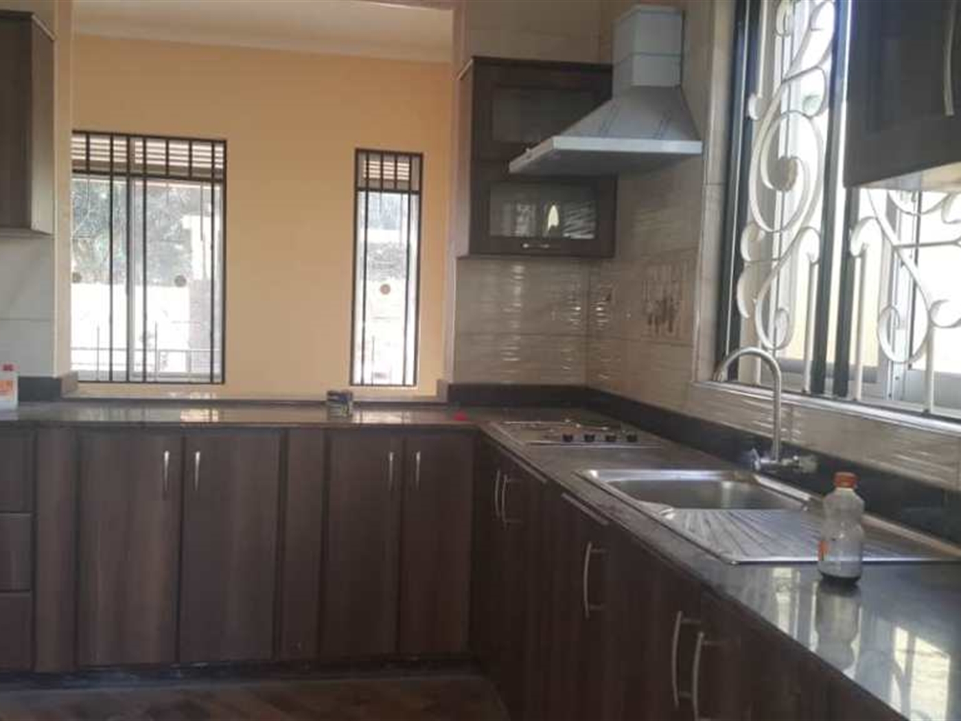 Bungalow for sale in Kitende Wakiso