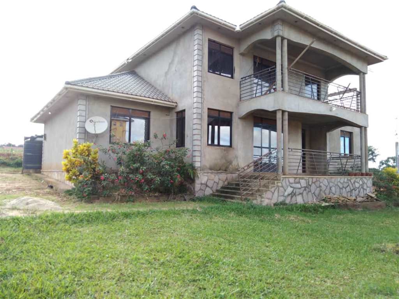 Mansion for sale in Kawuku Wakiso