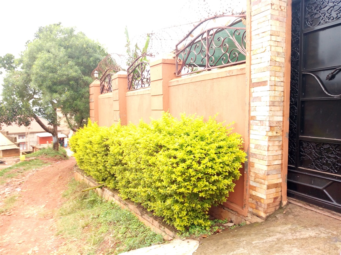 Bungalow for sale in Seguku Wakiso