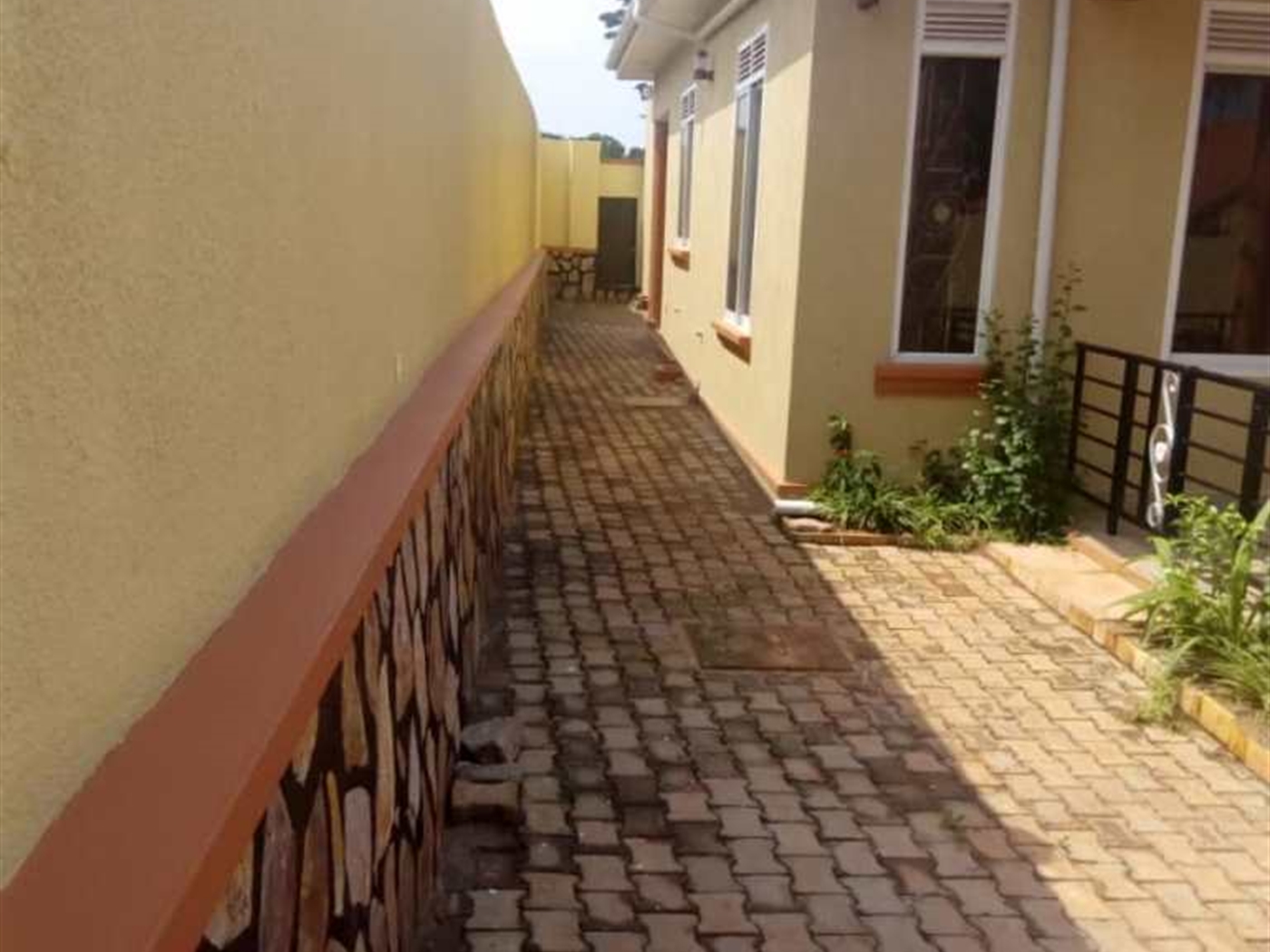 Bungalow for sale in Kitende Wakiso