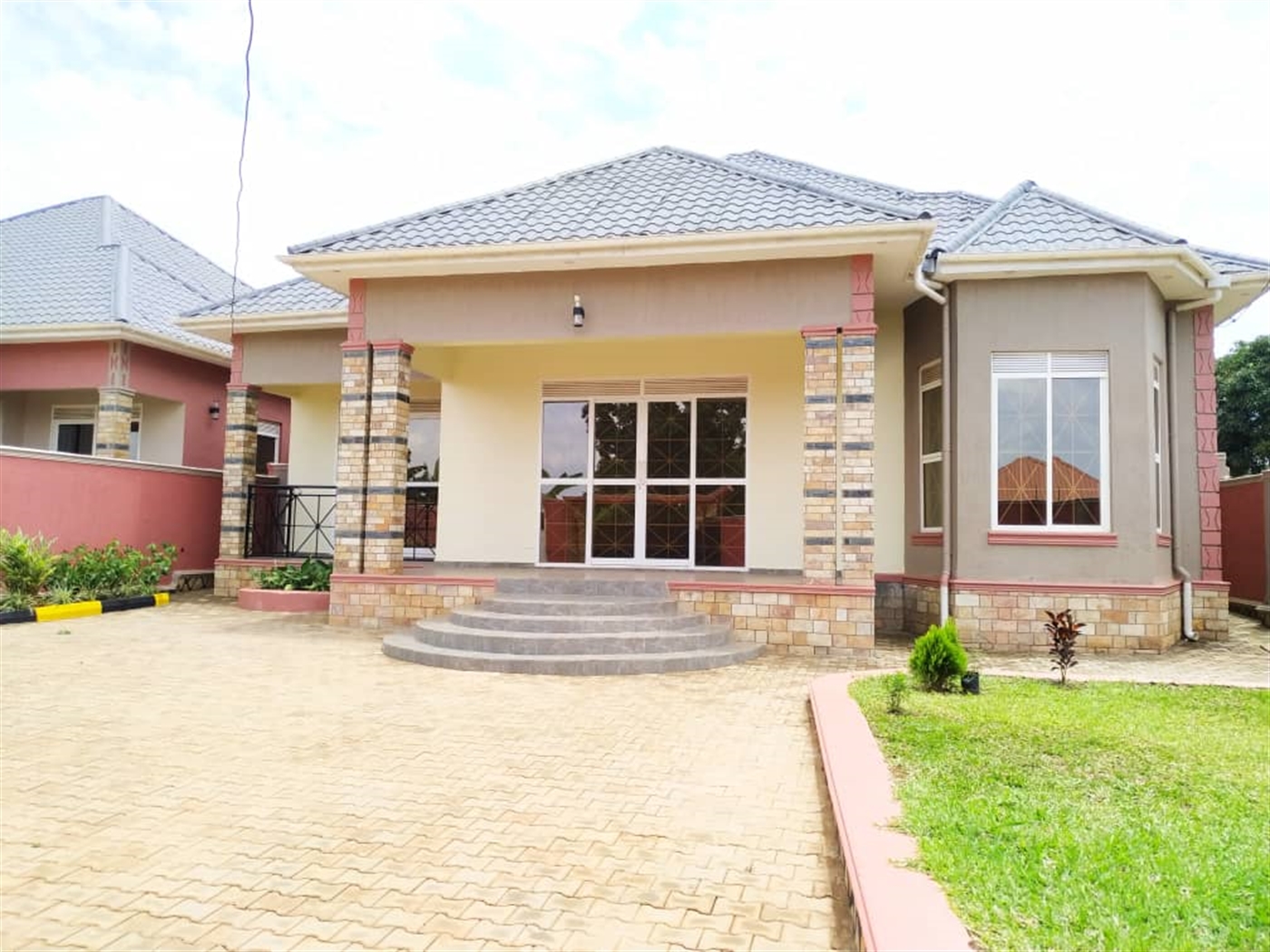 Bungalow for sale in Kira Wakiso