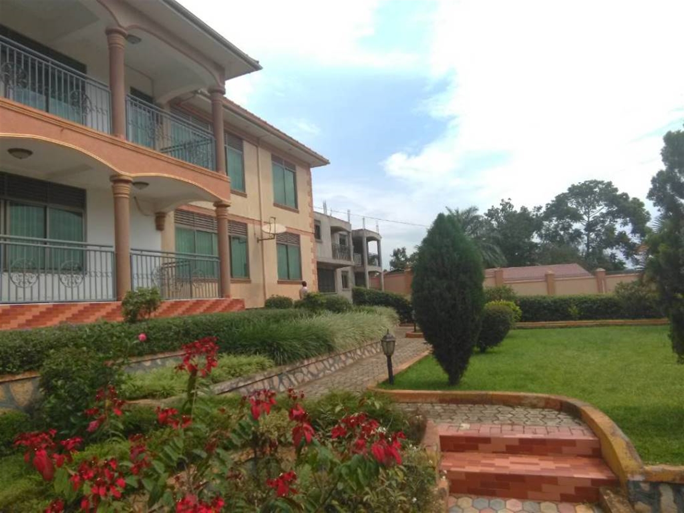 Mansion for sale in Kyengela Wakiso