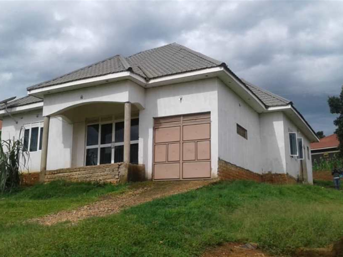 Bungalow for sale in Katabi Wakiso