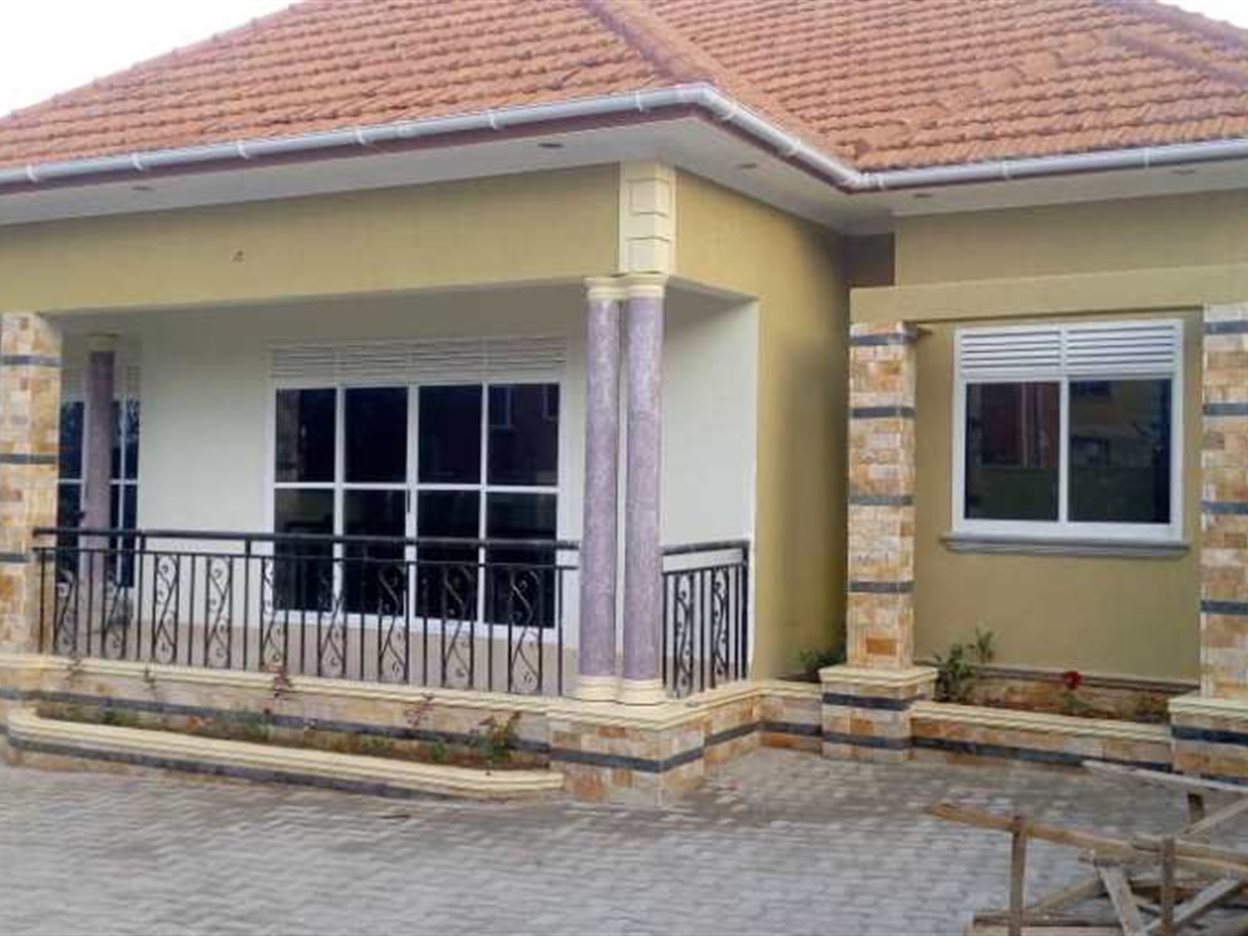 Bungalow for sale in Munyonyo Kampala