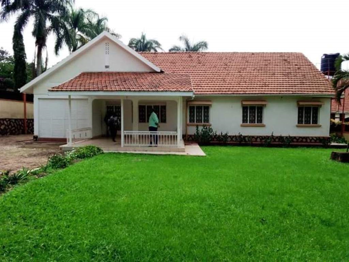 Bungalow for rent in Naguru Kampala