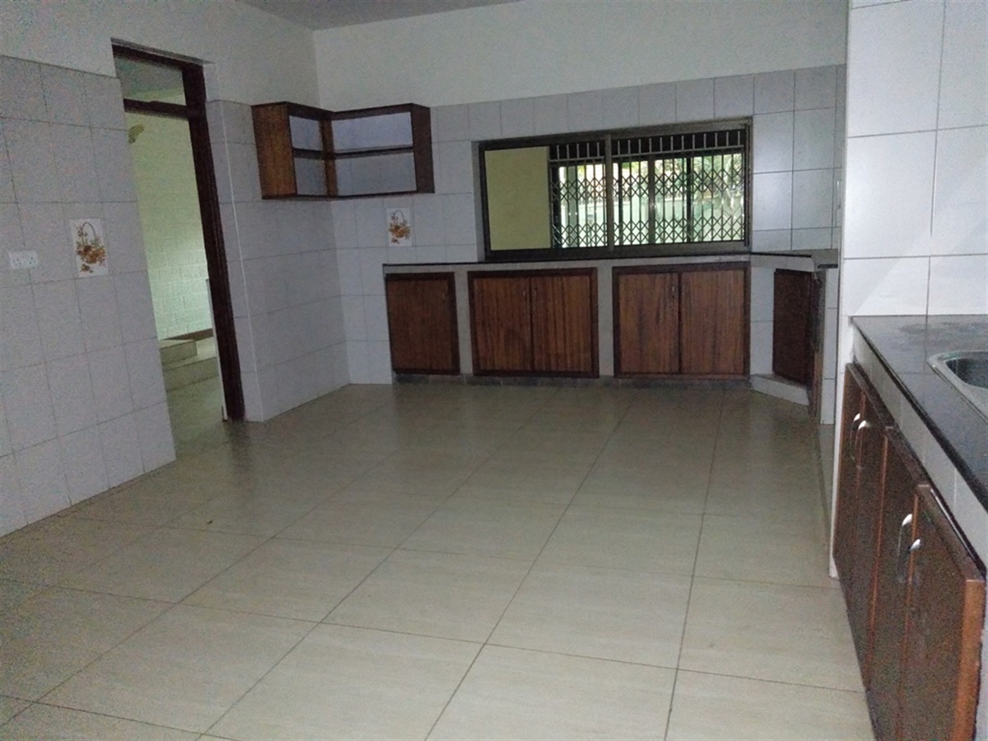 Mansion for rent in Naguru Kampala