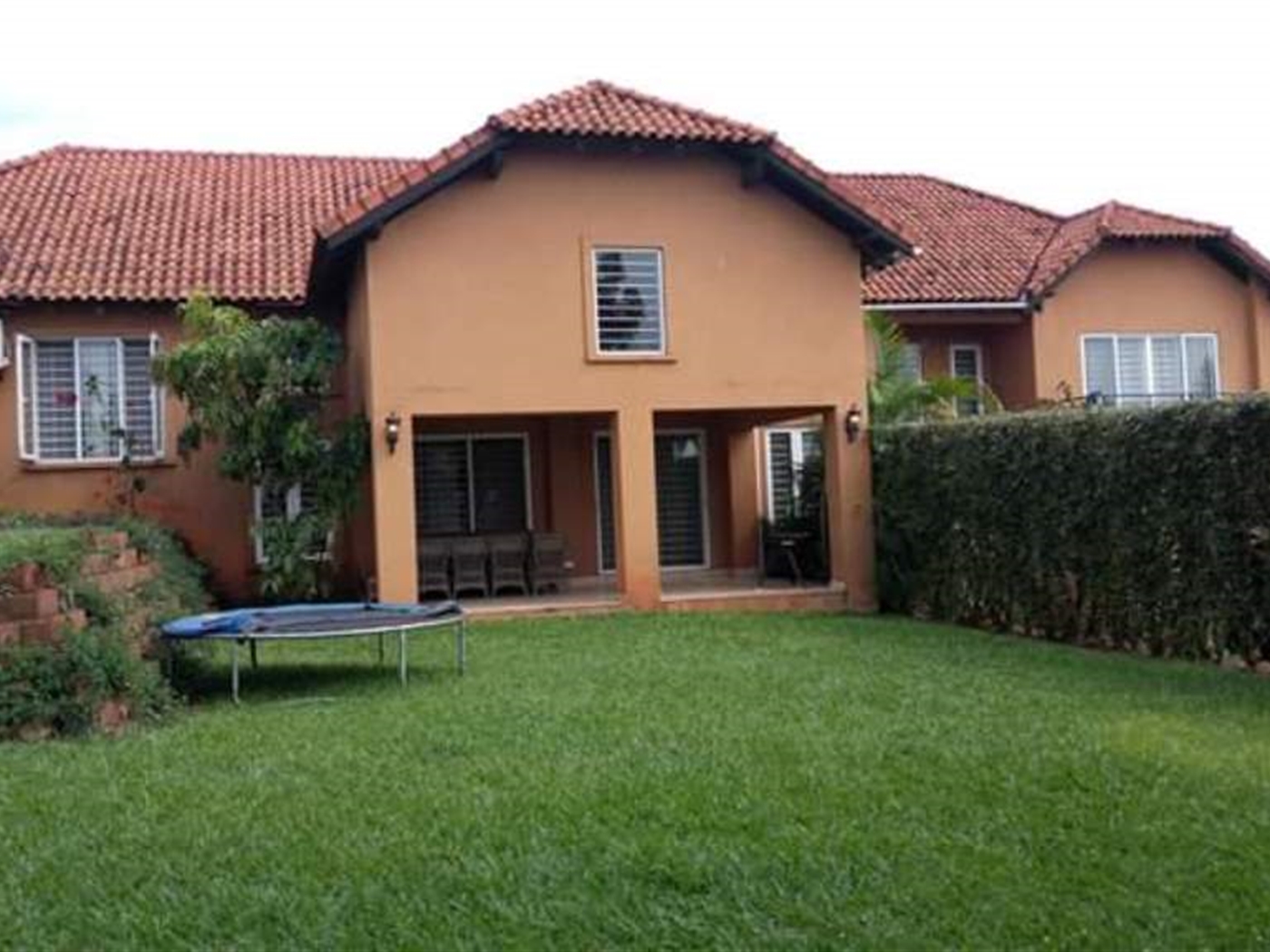 Duplex for rent in Munyonyo Kampala