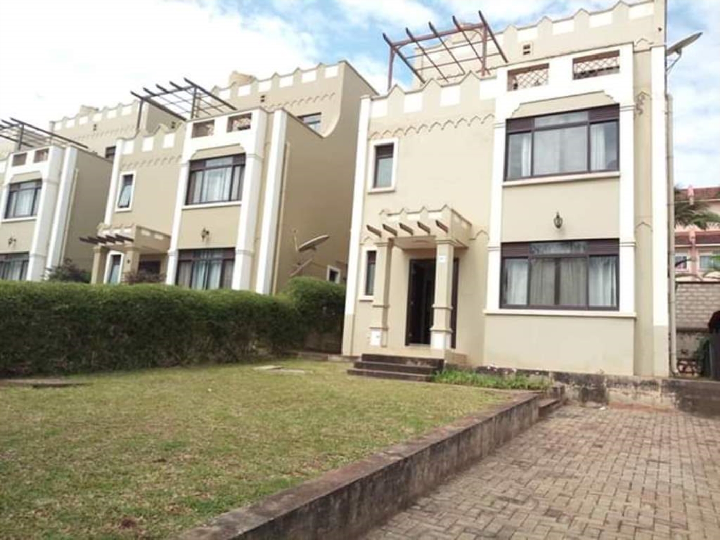 Duplex for rent in Butabika Kampala