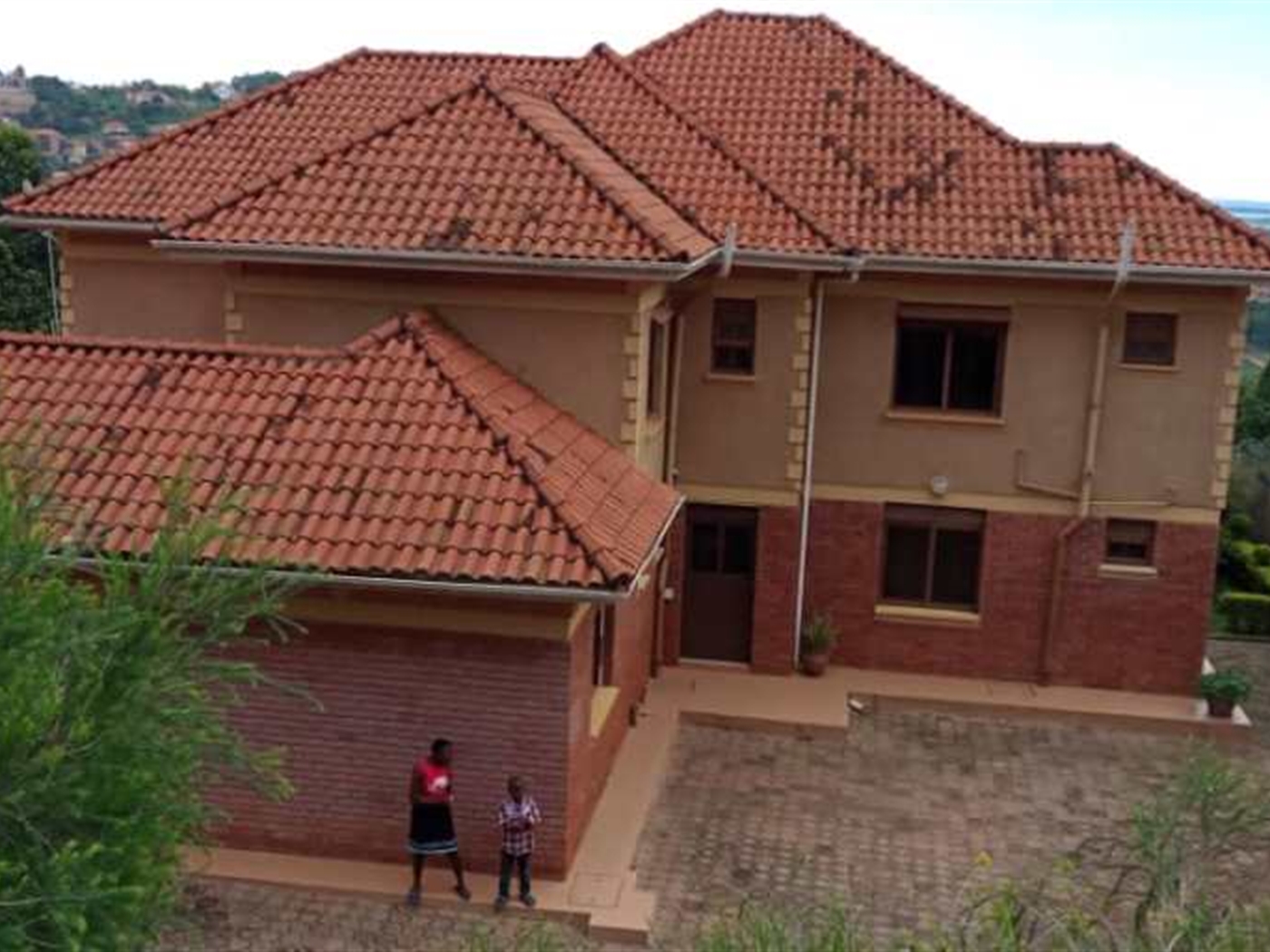 Mansion for sale in Seguku Wakiso