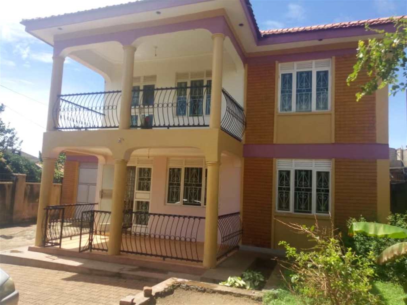 Mansion for sale in Munyonyo Kampala