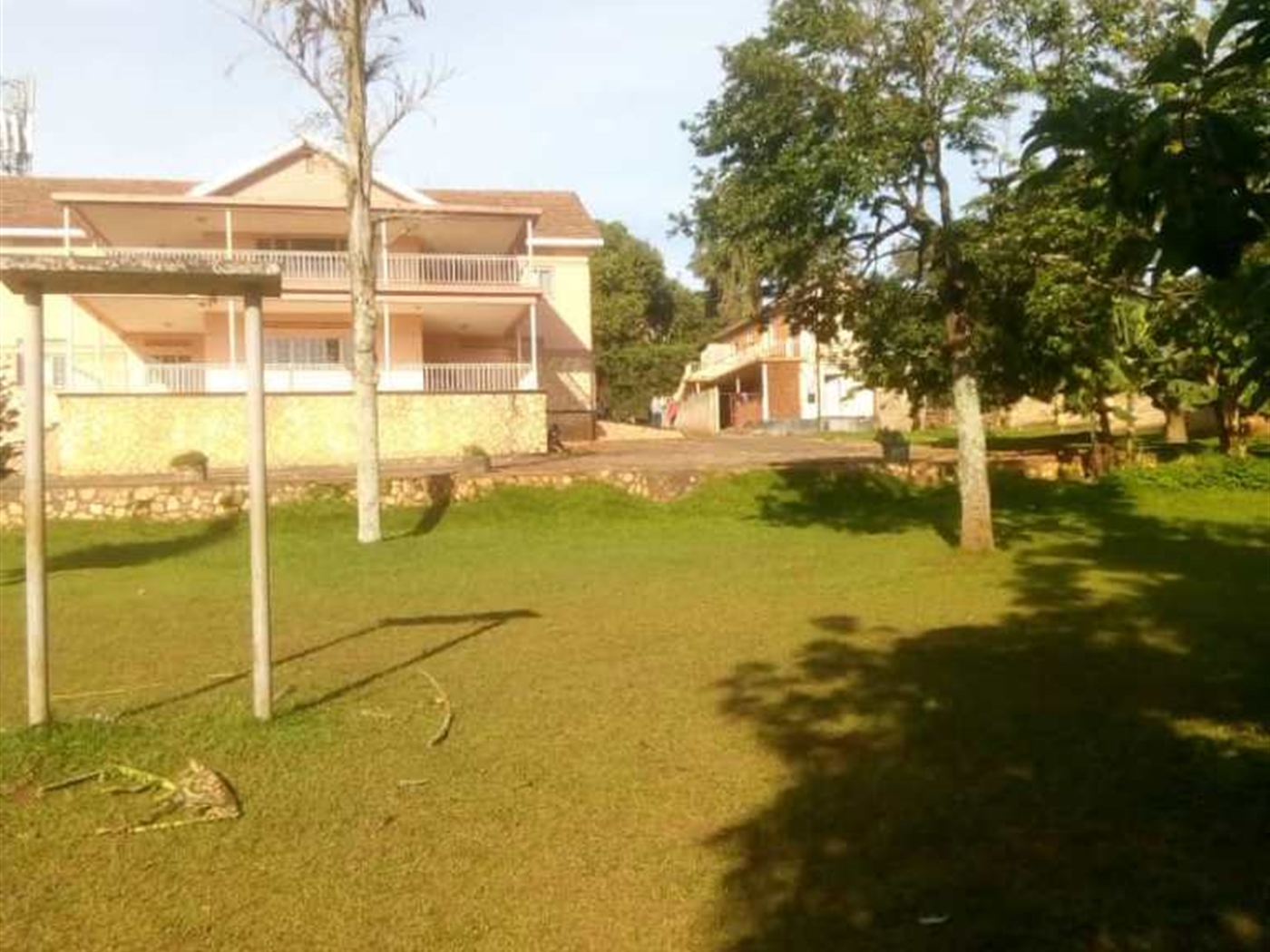 Mansion for rent in Muyenga Kampala