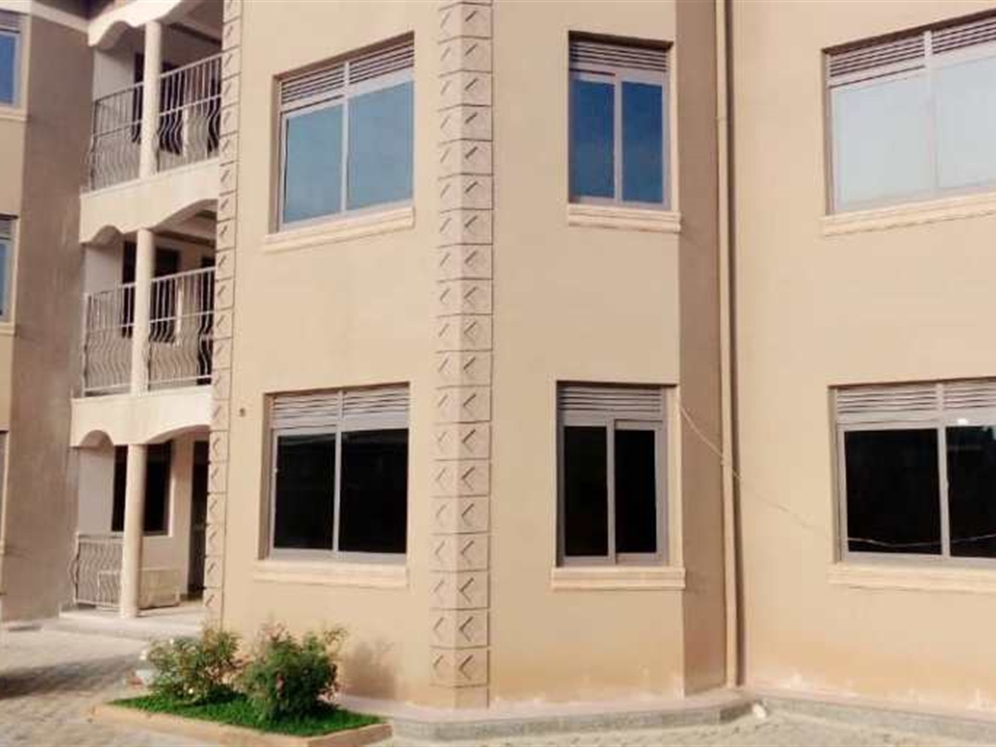 Apartment for rent in Kiwaatule Kampala