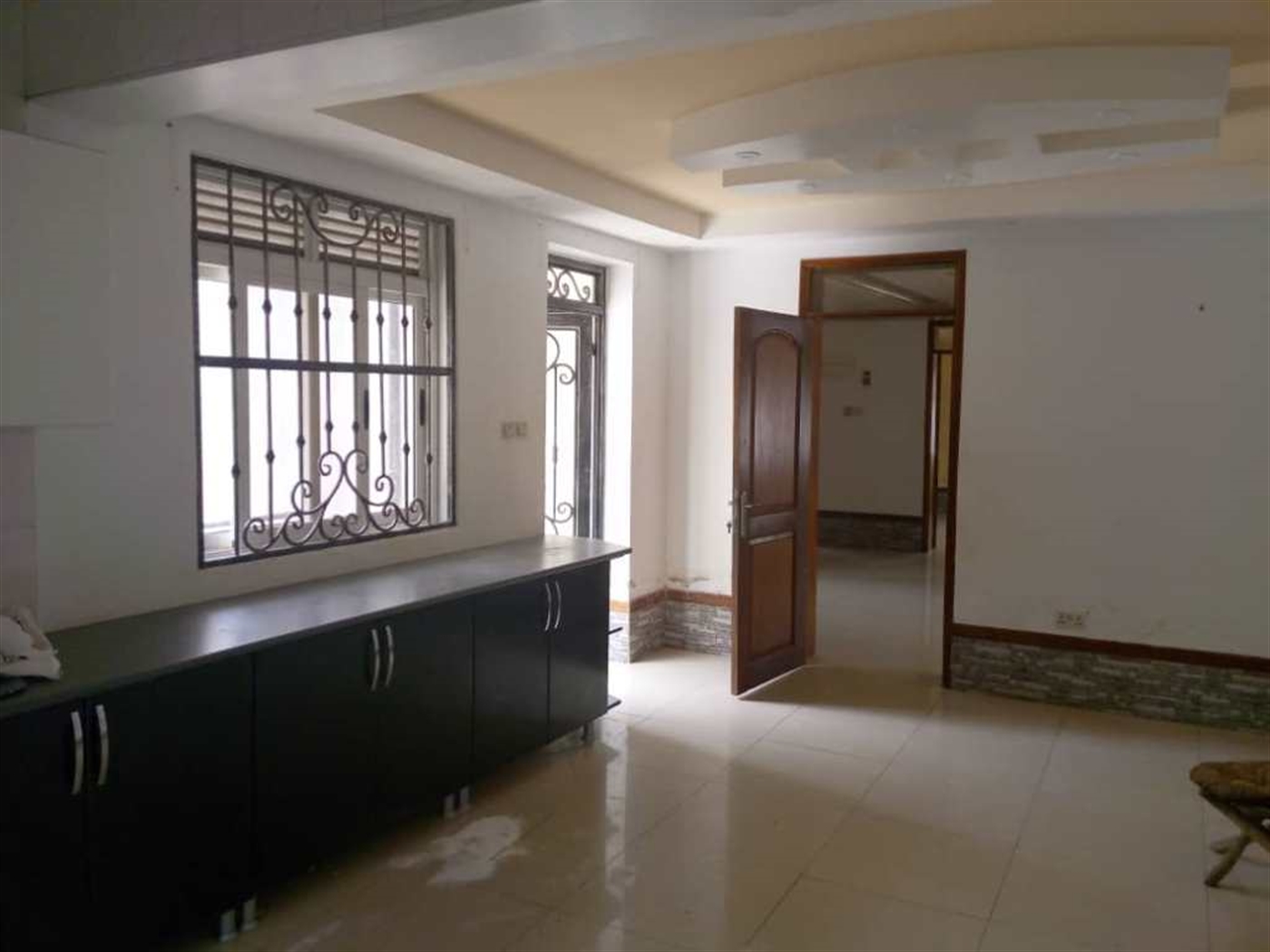 Mansion for rent in Munyonyo Kampala