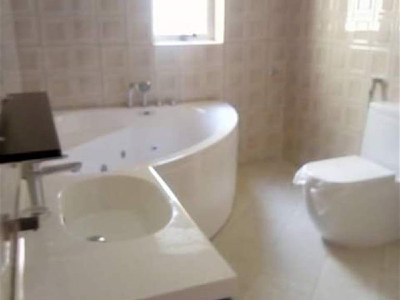 Apartment for sale in Kololo Kampala