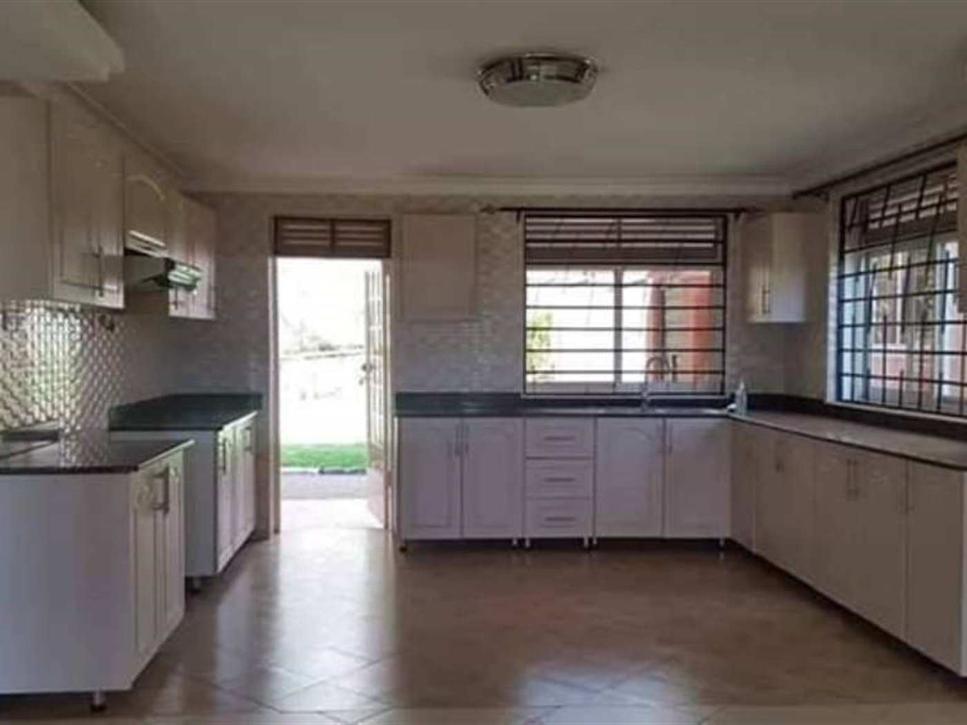 Duplex for rent in Muyenga Kampala