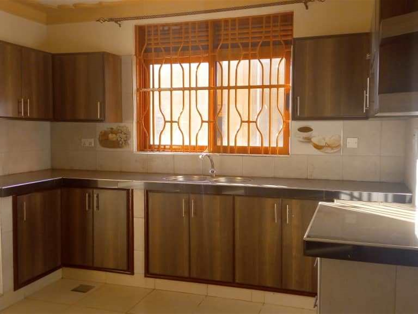 Duplex for rent in Lubowa Wakiso