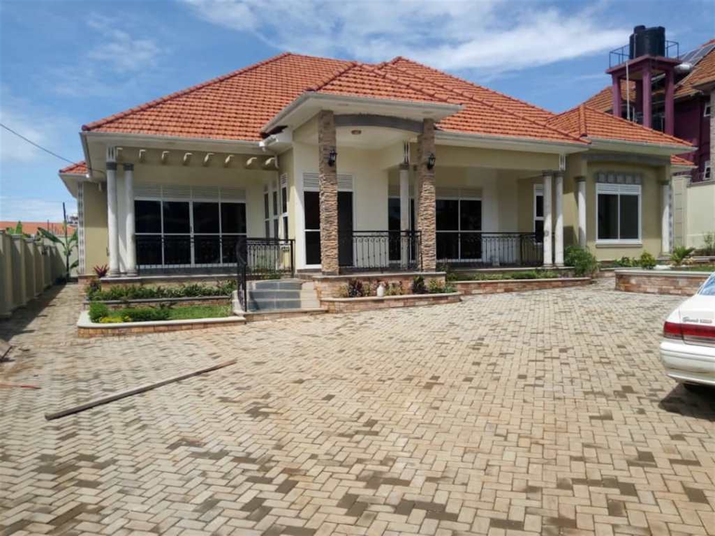 Bungalow for sale in Kitende Wakiso