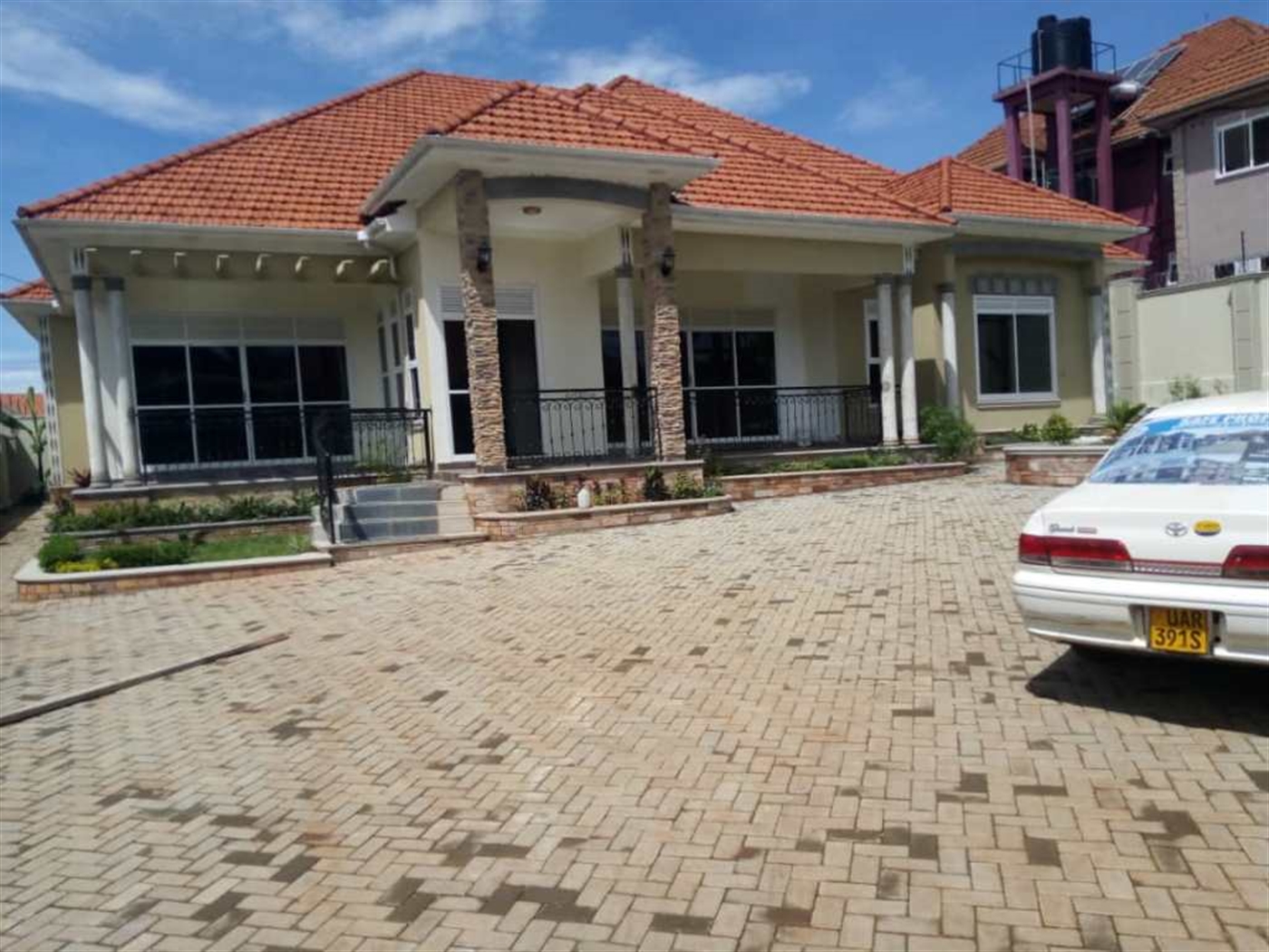 Bungalow for sale in Kitende Wakiso