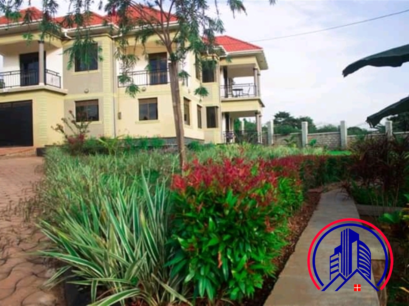 Mansion for rent in Kigo Wakiso