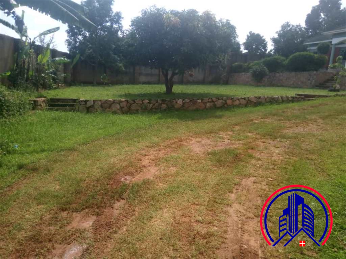 Mansion for sale in Kajjansi Wakiso