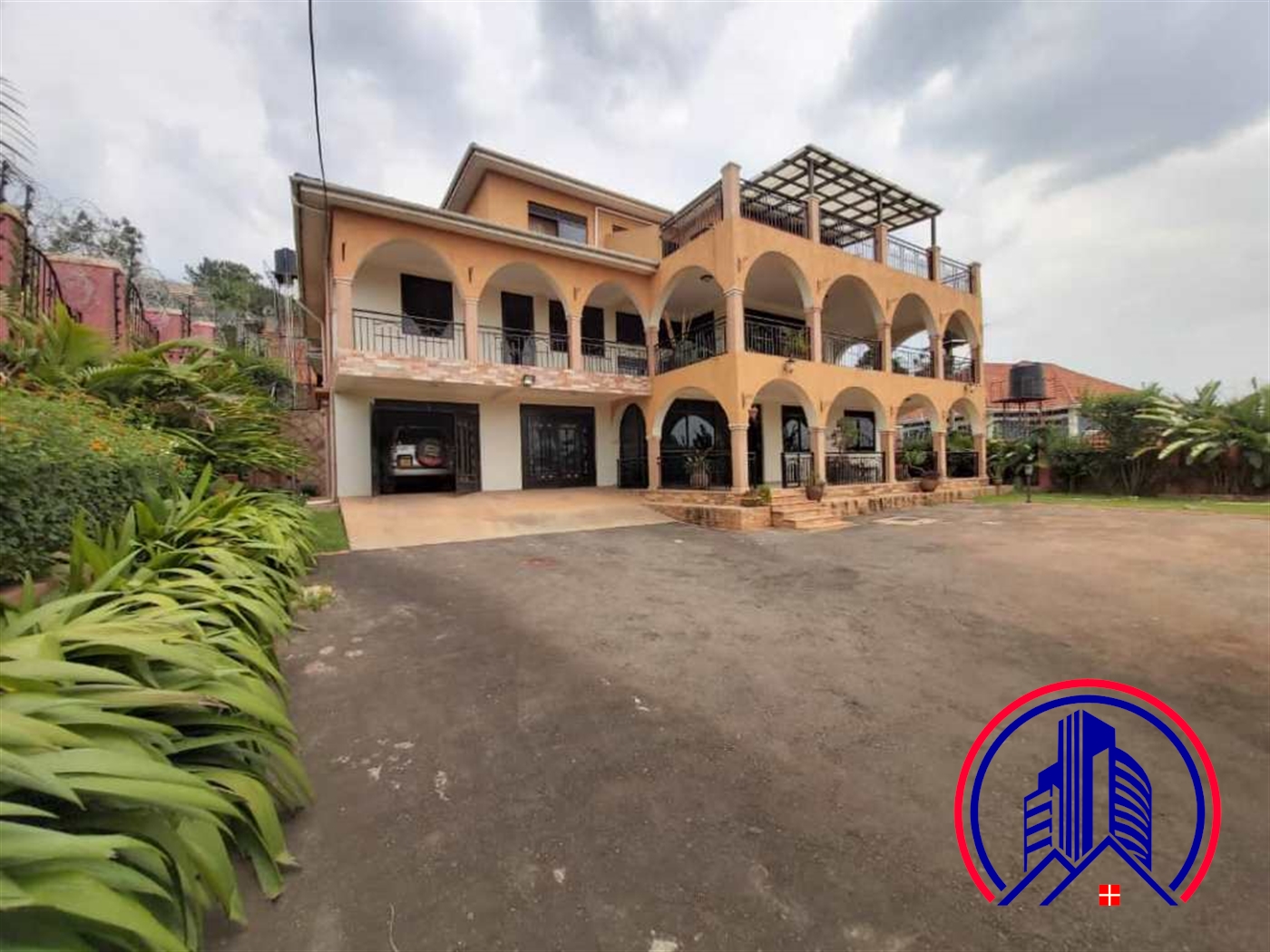 Mansion for sale in Munyonyo Kampala