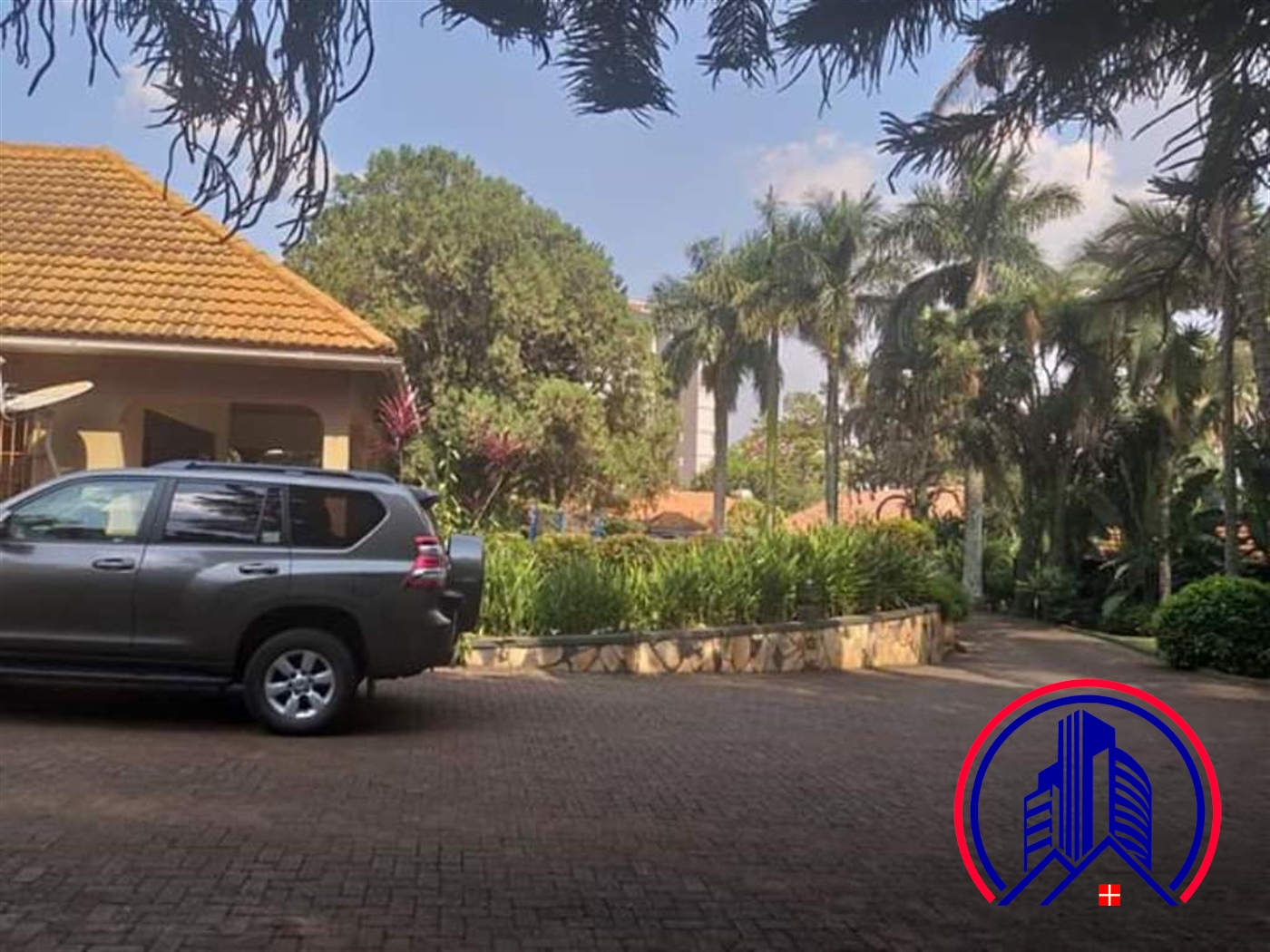 Bungalow for rent in Kololo Kampala