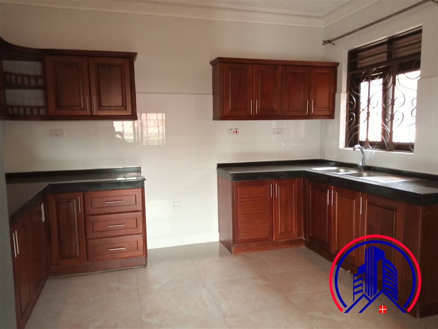 Duplex for rent in Muyenga Kampala