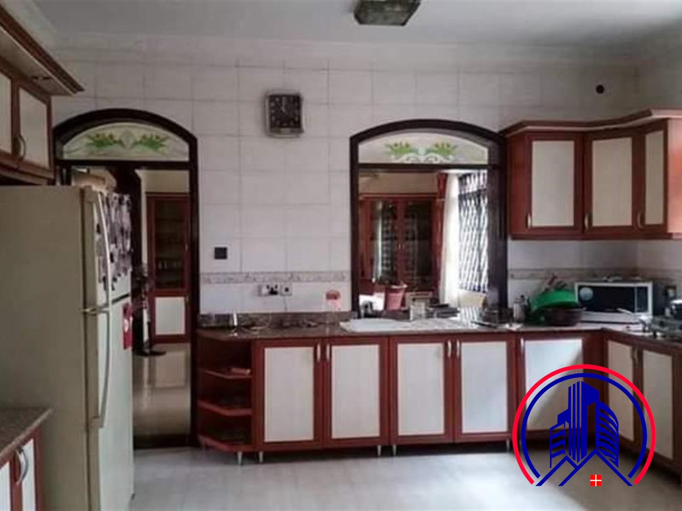 Mansion for sale in Kololo Kampala