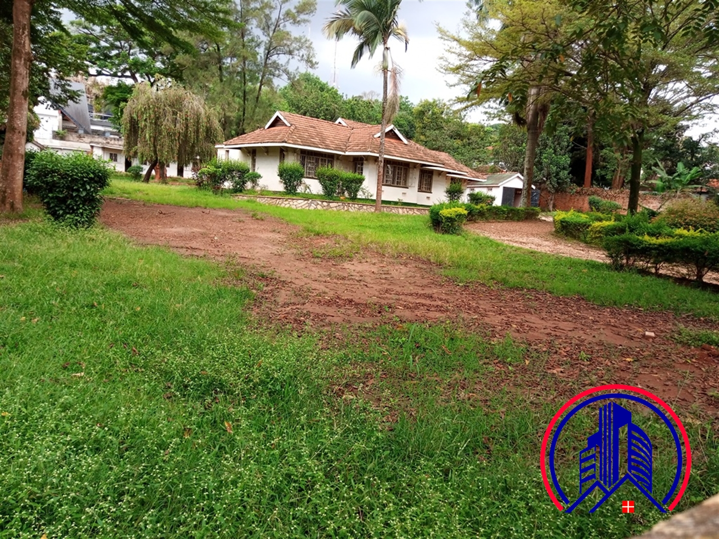 Bungalow for rent in Kololo Kampala