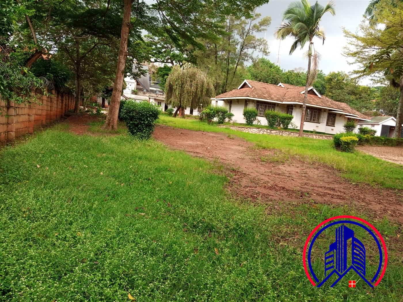 Bungalow for rent in Kololo Kampala