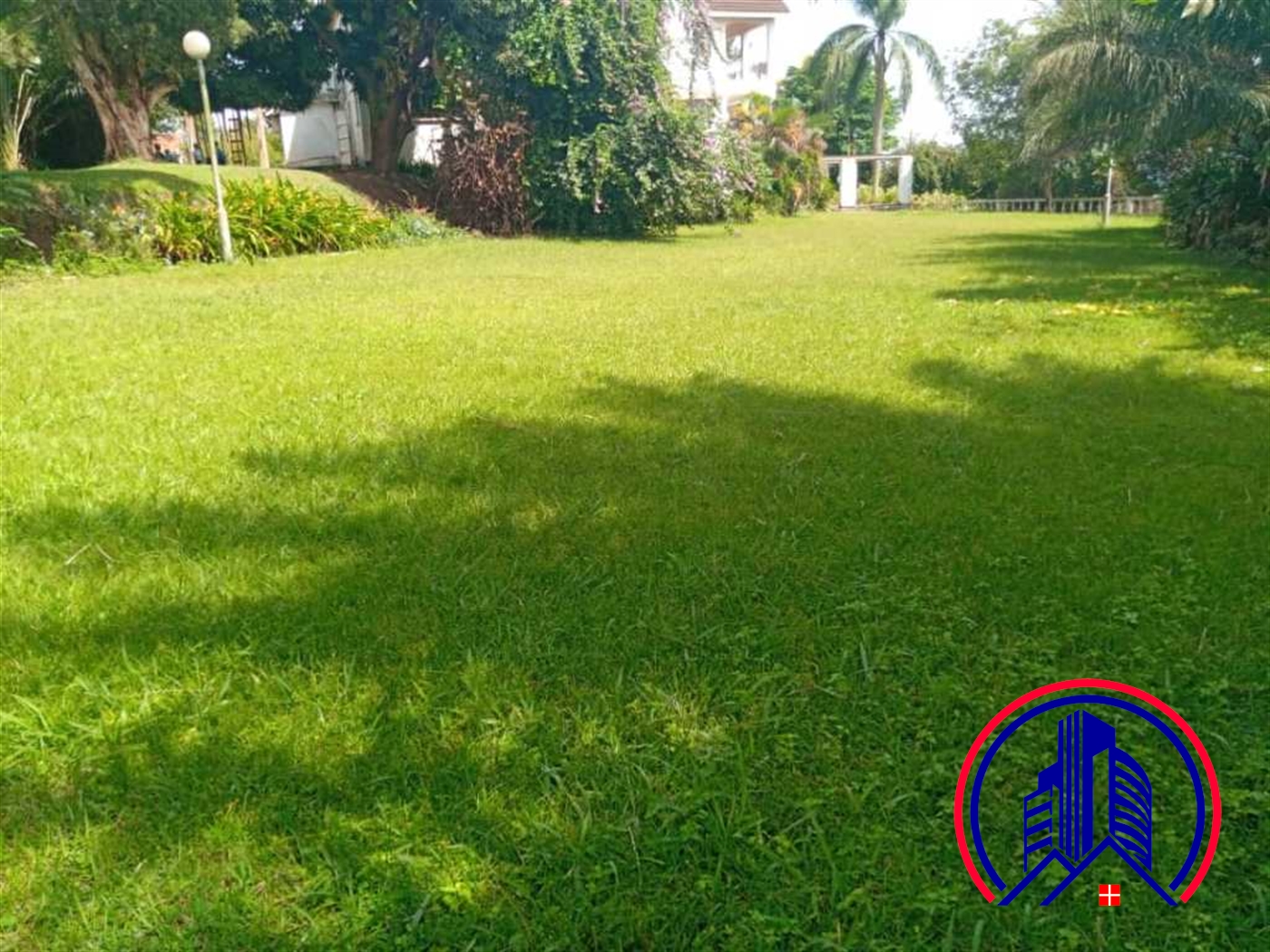 Mansion for rent in Mutungo Kampala