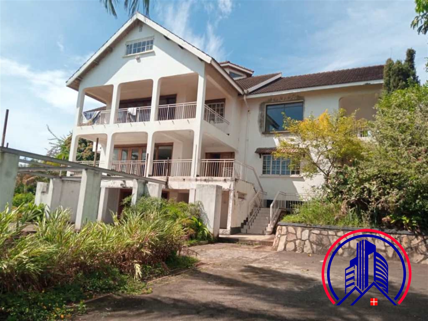 Mansion for rent in Mutungo Kampala