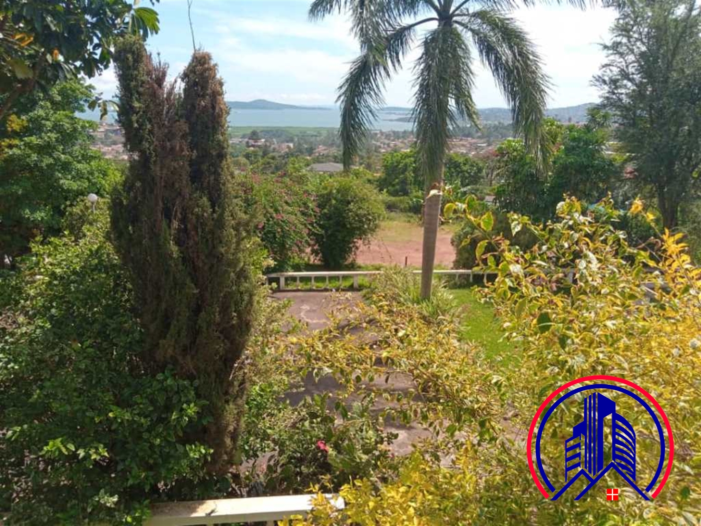 Mansion for rent in Mutungo Kampala