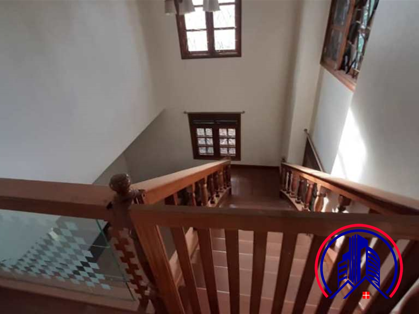 Mansion for rent in Bugoloobi Kampala