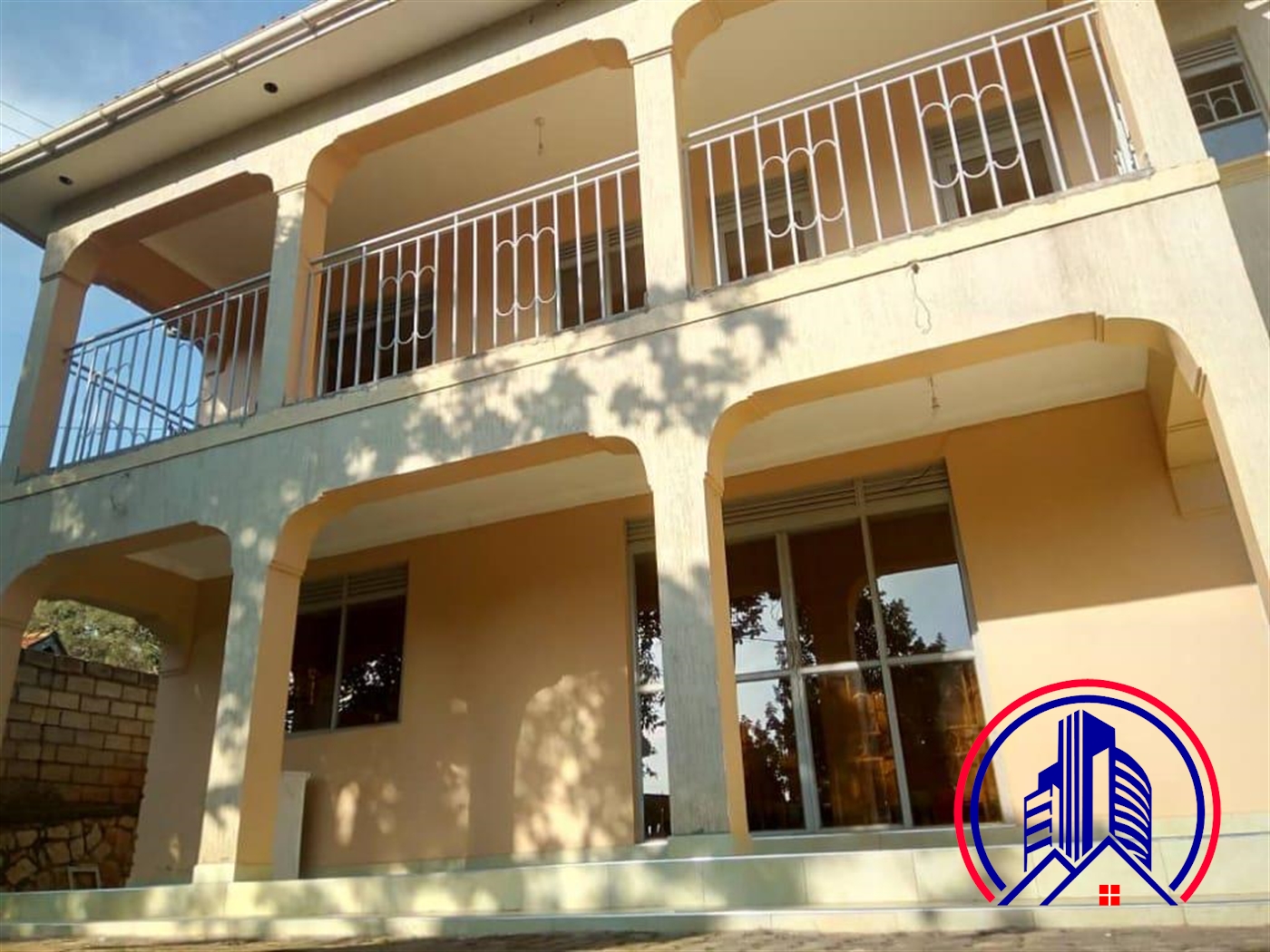 Mansion for rent in Mutungo Kampala