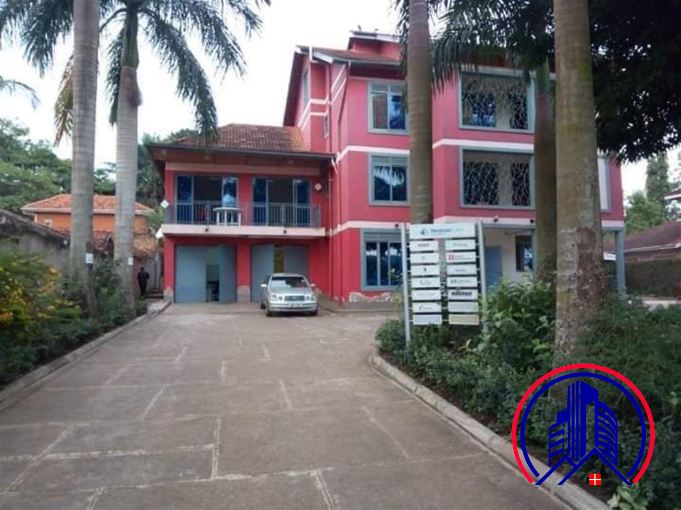 Mansion for rent in Bugoloobi Kampala