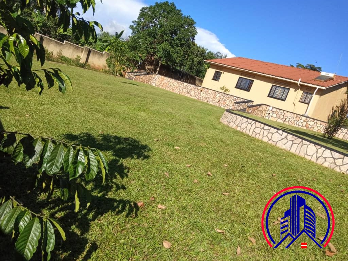 Bungalow for sale in Kitende Wakiso