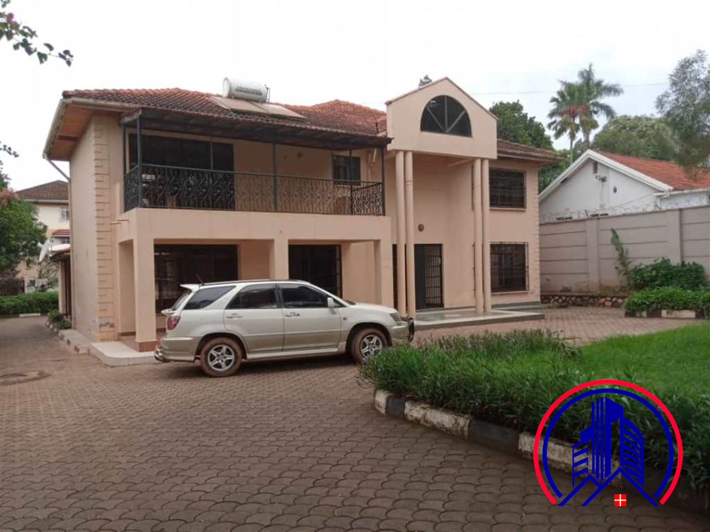 Mansion for sale in Bugoloobi Kampala