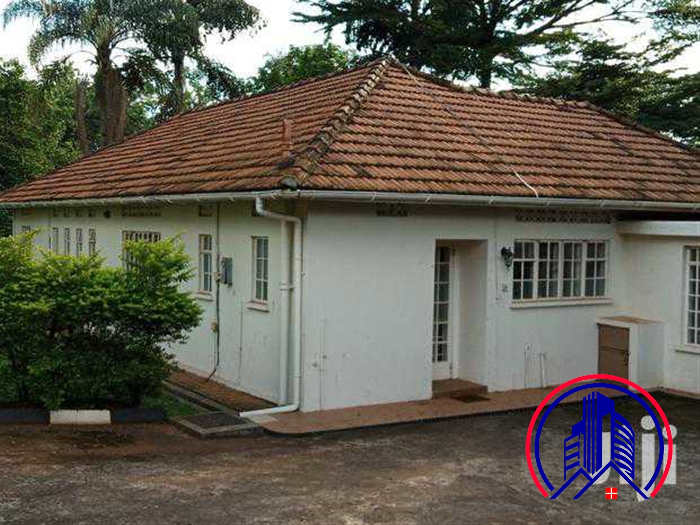 Bungalow for rent in Kololo Kampala