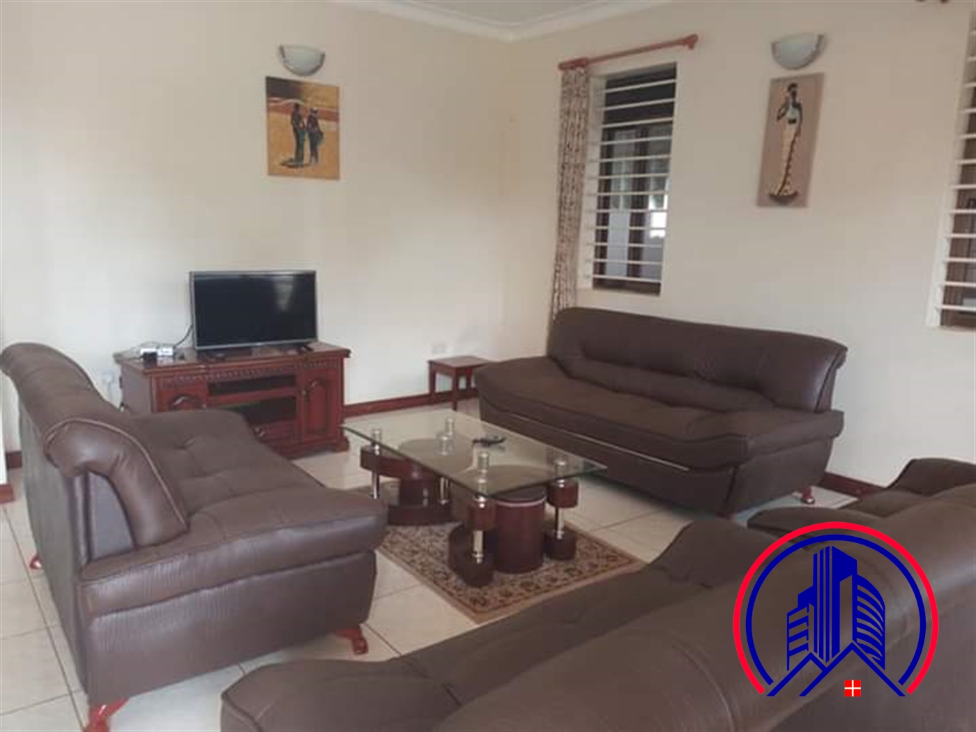 Duplex for rent in Mutungo Kampala