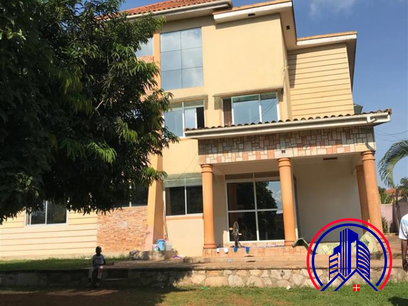 Mansion for sale in AbayitaAbabiri Wakiso