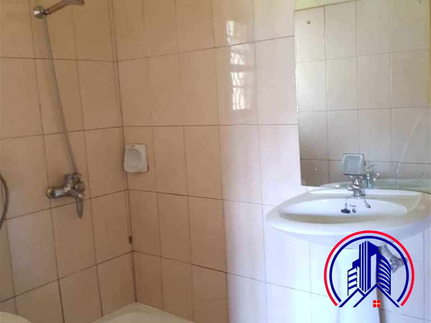 Bungalow for rent in Bukoto Kampala